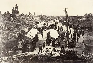Images Dated 20th March 2018: MARKET IN THE RUINS