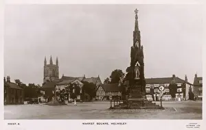 Helmsley Prints: Market Square, Helmsley, Ryedale District, North Yorkshire
