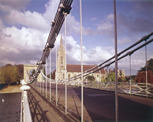 Images Dated 3rd October 2011: Marlow Church & Bridge