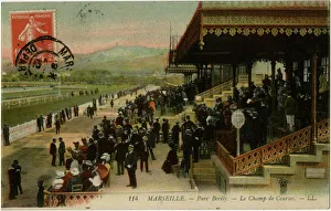 Images Dated 4th April 2016: Marseilles, France - scene at the racecourse