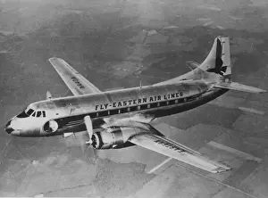 Martin 4-0-4 Eastern, flying