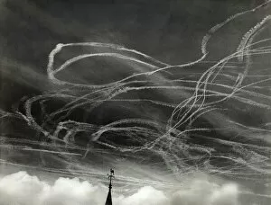Images Dated 12th December 2017: A Mass of White Contrails During a Battle-Of-Britain Dog?