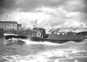 Images Dated 31st May 1960: Massey Shaw fireboat, River Thames, London