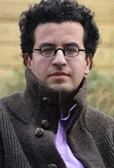 MATAR, Hisham (1970). Libyan writer. Portrait