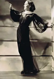Maureen Prints: Maureen O?Sullivan in The Devil Doll (1936)