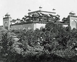 Pradesh Collection: Mausoleum of Akbar, Sikandara, Agra, India