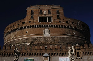 Images Dated 8th March 2009: Mausoleum of emperor Hadrian or Castle Sant Angelo. Rome