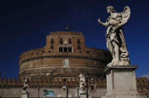 Images Dated 8th March 2009: Mausoleum of emperor Hadrian or Castle Sant Angelo. Rome
