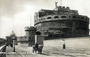 Images Dated 15th December 2020: Mausoleum of Hadrian -Castel Sant Angelo - Rome, Italy