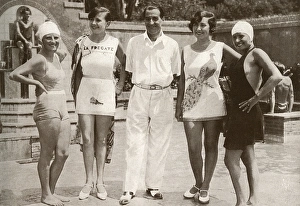Images Dated 3rd November 2016: Max Dearly with bathing costume winners, French Riviera