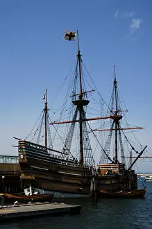 Images Dated 9th June 2008: Mayflower II (replica) at State Pier. Plymouth. Massachusett