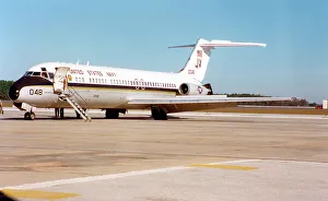 Skytrain Prints: McDonnell Douglas C-9B Skytrain II 160048
