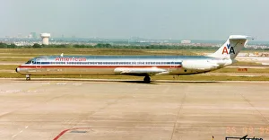 McDonnell Douglas MD-82 N413AA