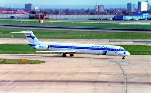 McDonnell Douglas MD-82 OH-LMO