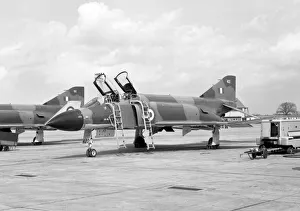 Mcdonnell Prints: McDonnell Douglas Phantom FGR. 2 XV422