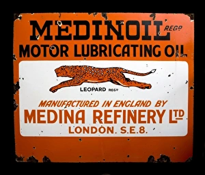 Images Dated 3rd April 2008: Medinoil Lubricating Oil