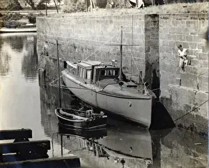 Medusa Prints: Medusa in the opening to Cubitts Dock