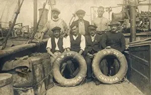 Lifebelts Prints: Men on board the DW27 of Chatham