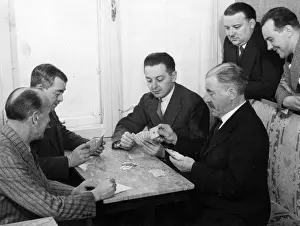 MEN PLAY CARDS 1930S