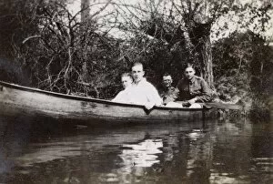 Images Dated 10th February 2017: Four men in a rowing boat, Oxford, WW1