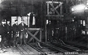 Coal Mining Collection: Men at West Pit, Elliot Colliery, New Tredegar, South Wales