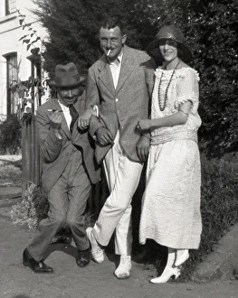 Knock Gallery: Two men and a woman