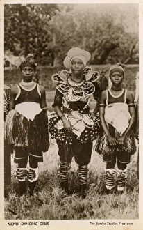 Images Dated 2nd December 2016: Mendi (Mende) Dancing Girls, Sierra Leone, West Africa