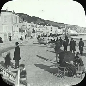 Mentone Prints: Mentone Promenade