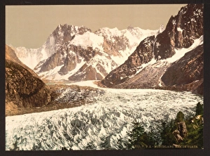 Aiguille Gallery: The Mer de Glace, Aiguille du Geant and Les Grandes Jorasses