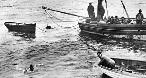 Mercedes Gallery: Mercedes Gleitze attempting to swim English Channel