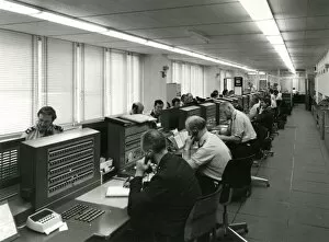 Images Dated 3rd February 2011: Metropolitan Police Information Room, London