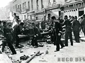 Images Dated 8th February 2011: Metropolitan Police officers, Battle of Cable Street