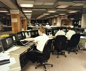 Images Dated 27th January 2011: Metropolitan Police operations room, London