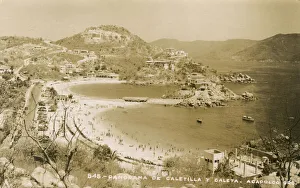 Mexico Collection: Mexico - Acapulco - Panorama of Caleta and Caletilla beaches
