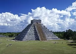 Mejico Collection: Mexico. Chichen Itza. Pyramid of Kukulcan