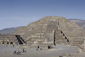 MEXICO. STATE OF MEXICO. TeotihuacᮮThe Moon
