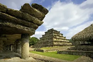 Geographic Prints: MEXICO. VERACRUZ. El Taj&#xdbaeThe Nichos Pyramid