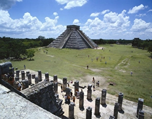 Humanidad Collection: MEXICO. YUCATN. Chich鮠ItzᮠEl Castillo, aka