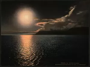 Spitzbergen Gallery: Midnight sun in Advent Bay, Spitzbergen, Norway