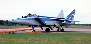 Mikoyan MiG-31B 374 White