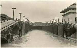 Milaflores Lock, Panama Canal