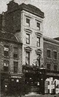 Mile End Scandal - Three Crowns Public House