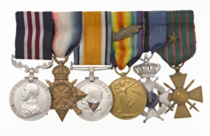 Images Dated 3rd October 2013: Military Award - Medal - Decoration