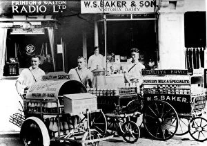 Images Dated 10th February 2012: Milk delivery men and carts, Walton-on-the-Naze, Essex