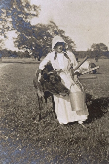 Images Dated 10th February 2017: Milkmaid and cow, Madresfield, Worcestershire, WW1