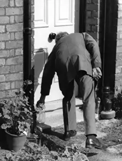 Milkman Prints: Milkman Collects empty