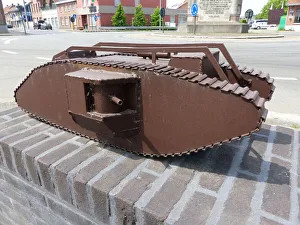 Miniature WW1 tank, Poelkapelle Memorial Wall