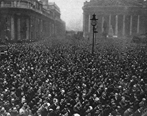 Remembrance Prints: Two minutes silence at Mansion House, 1920