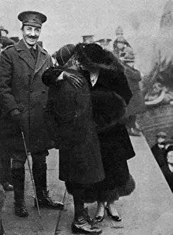 Kellogg Prints: Miss Shirley Kellogg at recruitment meeting, WW1