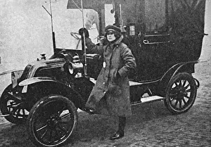 Roles Prints: Miss Susan Dudley Ryder, Londons 1st lady taxi driver, WW1